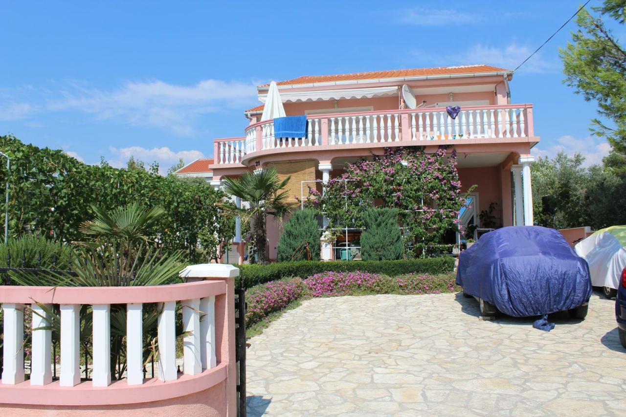 Apartmani Misak Vrsi Exterior foto