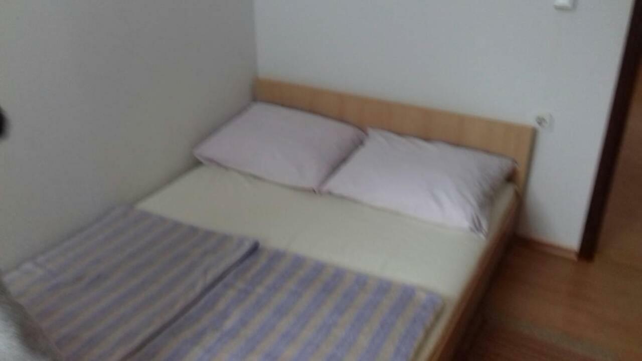 Apartmani Misak Vrsi Exterior foto