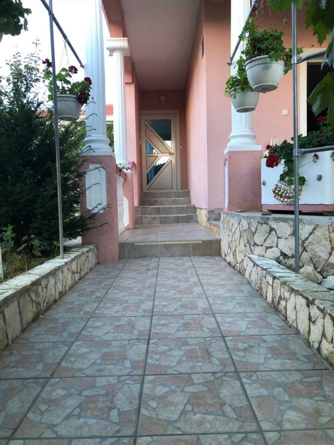 Apartmani Misak Vrsi Exterior foto